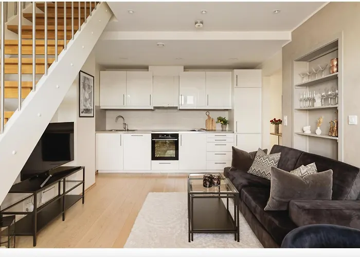 Bergenhus In Historical Sandviken Daire *