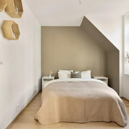 Bergenhus In Historical Sandviken 公寓 *